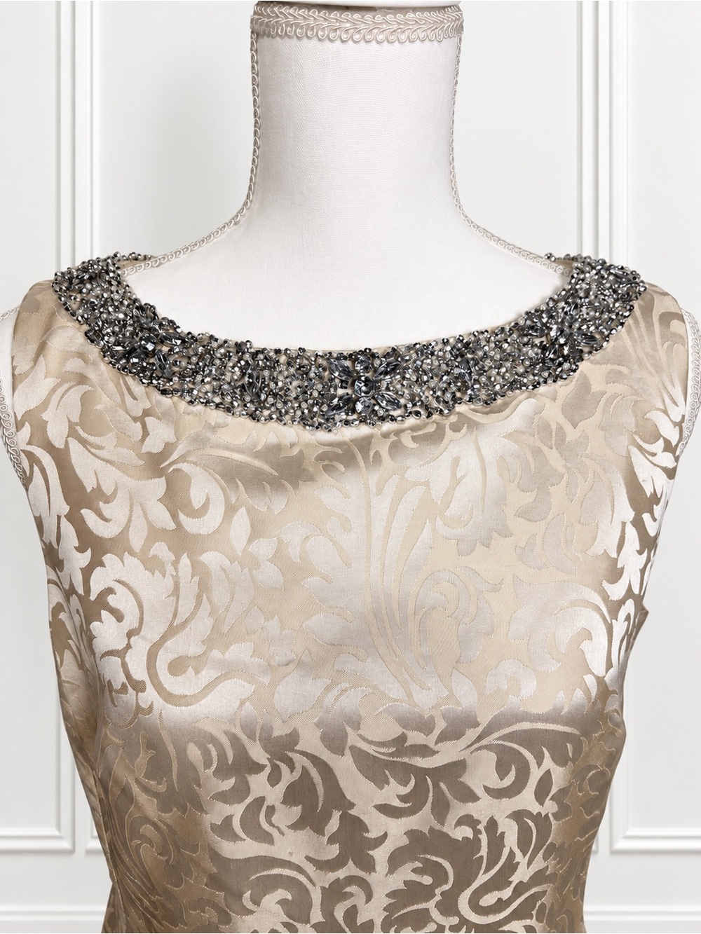 Vintage Y2K Banana Republic Silk Beaded Jacquard Cocktail Dress Size 10 - Picture 4 of 10